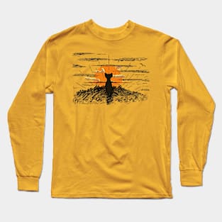 Cute cat watching sunset Long Sleeve T-Shirt